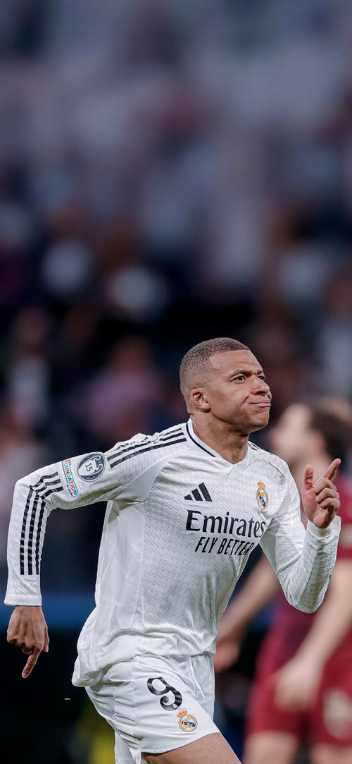 解谜战斗与日常玩法结合：《辛特堡传说》给你耳目一新的体验