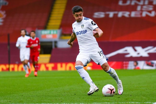 莉莉丝卡牌革新之作？《剑与远征：启程》CBT测试12月6日开启