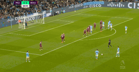 轰31分9板6助，詹姆斯又成历史首人！湖人拒连败一口气迎4大利好